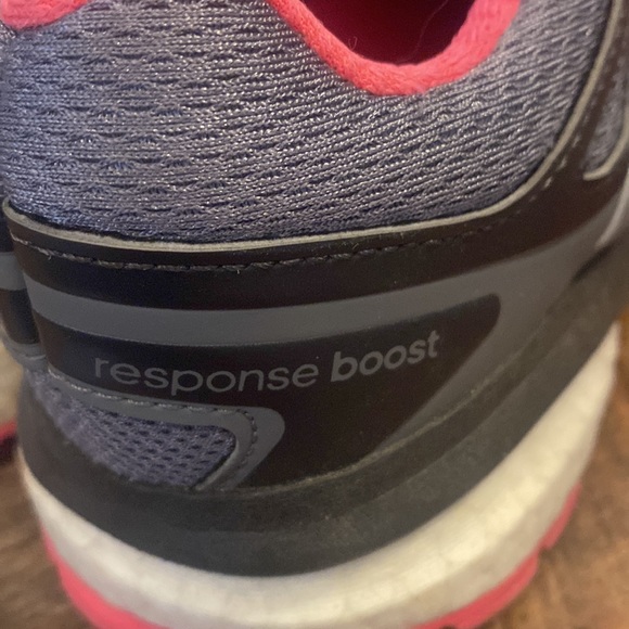 Adidas Response Boost running shoes size 6.5 - Picture 3 of 5
